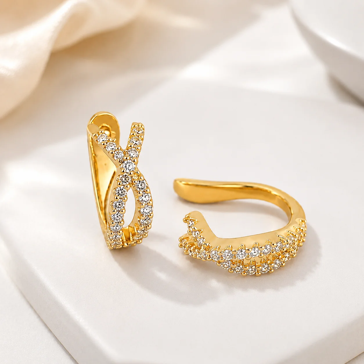 Earcuffs