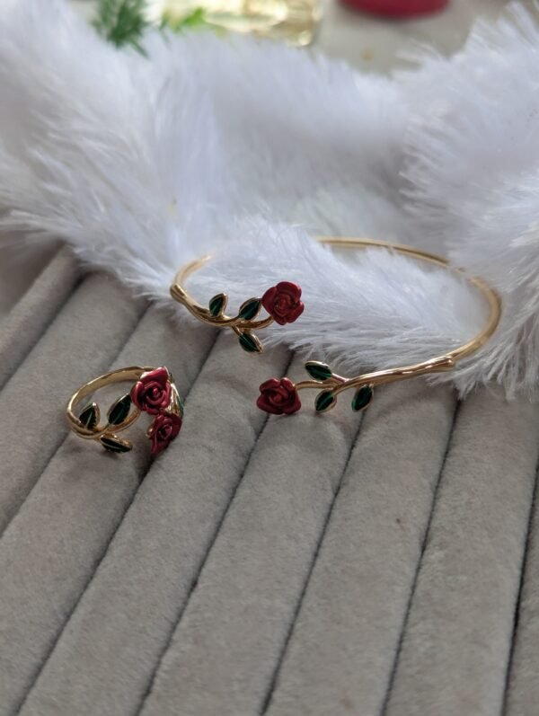 korean rose bracelet alloy 2.8 with ring