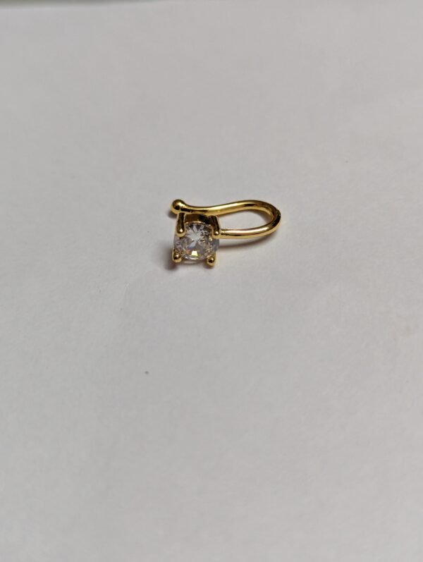 Single stone nose pin