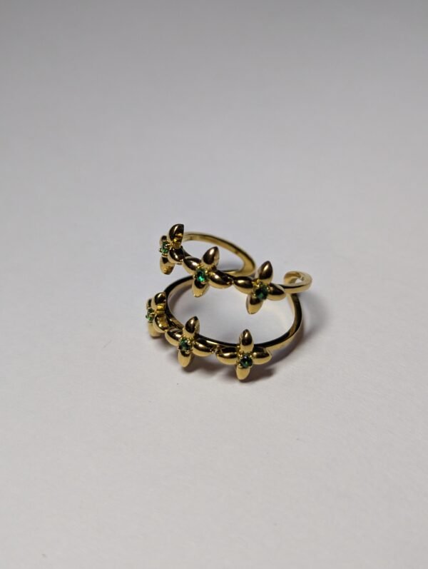 Adjustable 2 tier flower ring
