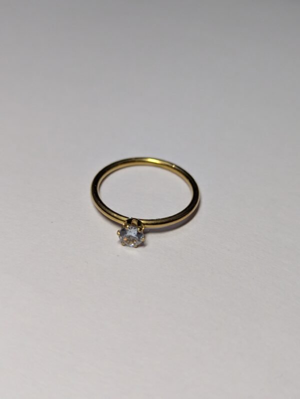 Single stone 5.5 ring