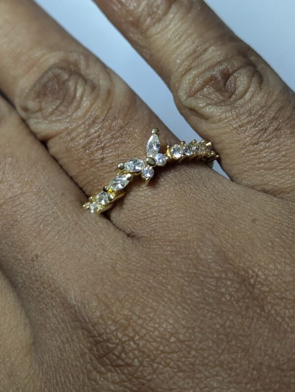 Adjustable butterfly ring