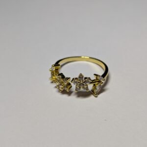 Adjustable flower ring