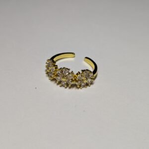 Adjustable flower ring
