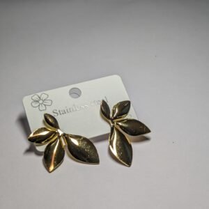 Flower stud