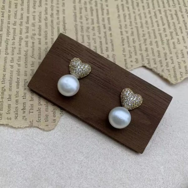 Pearl heart brass