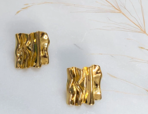 stainless steel studs