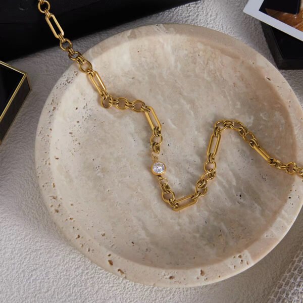 Single stone bracelet