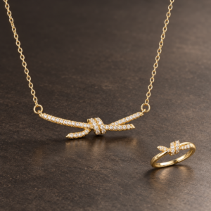 Twisted pendant with ring