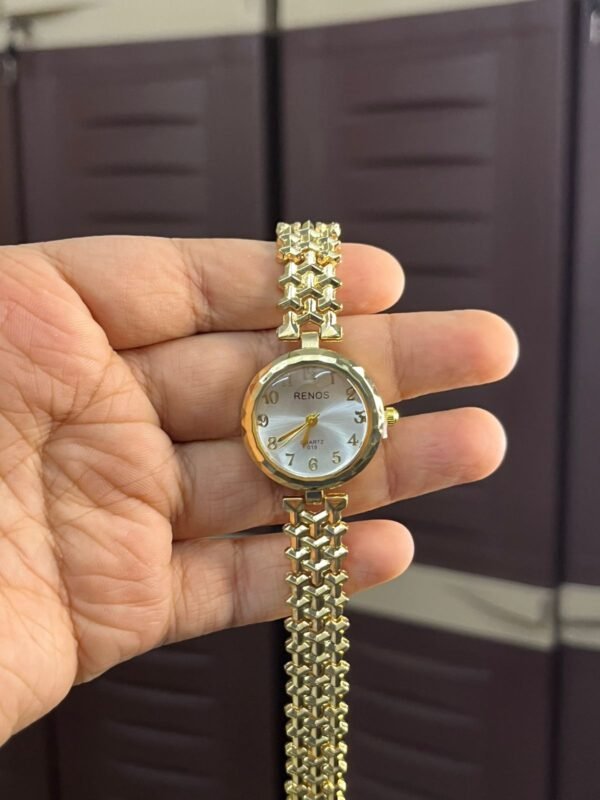 Black and white Antitarnish watch
