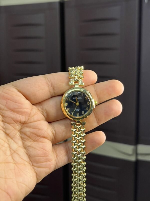 Black and white Antitarnish watch